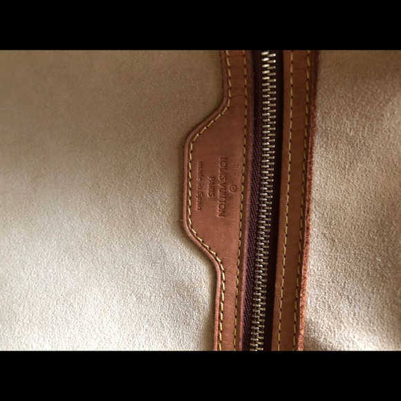 Authentic Louis Vuitton Looping handbag - Picture 6 of 8